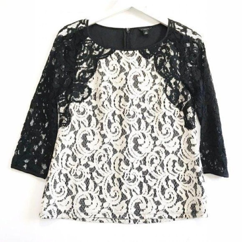 Ann Taylor black and white lace blouse size MP